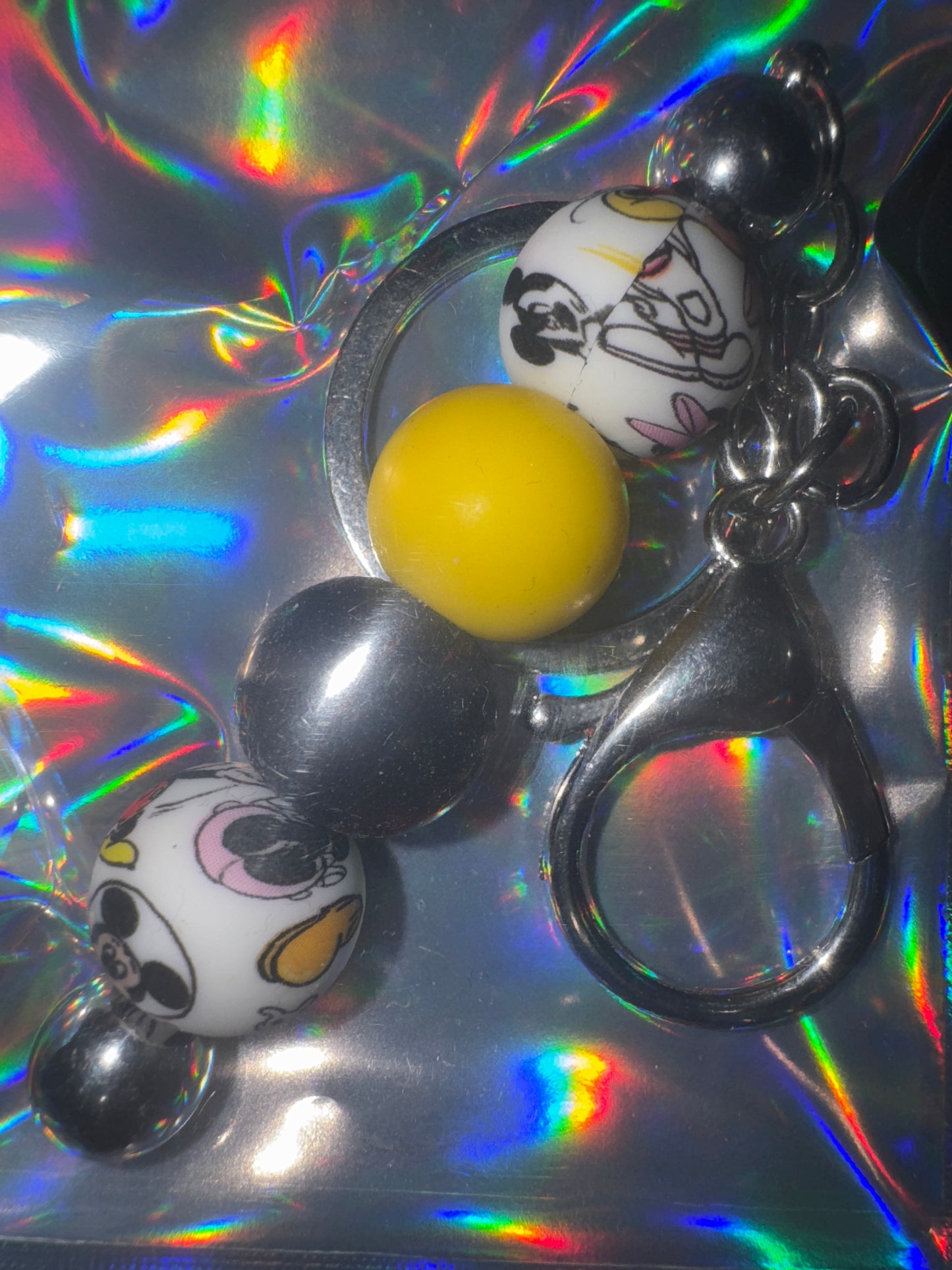 BAR KEYCHAIN: Mouse Eating