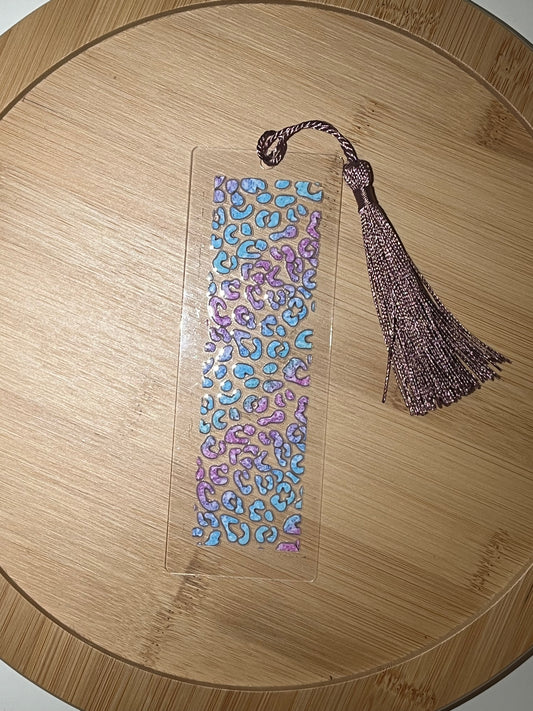 BOOKMARK: Leopard Thin